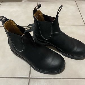Blundstone 558 Classic Chelsea Boots Women’s Size 8.5 Black